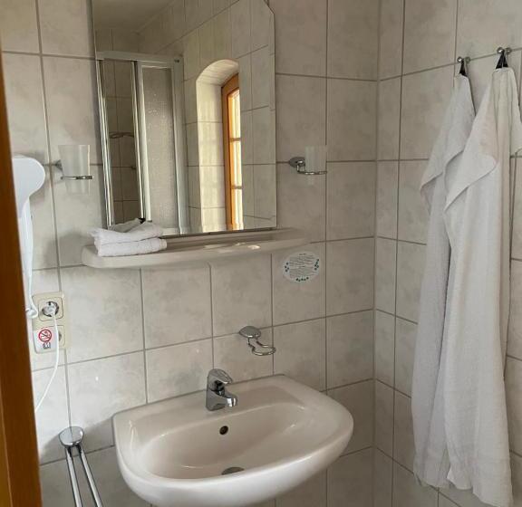 اتاق استاندارد, Landgasthof   Braukeller   Fattigau