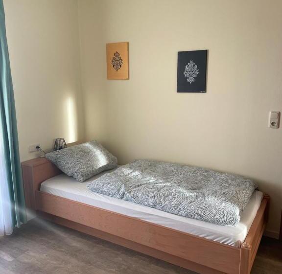 اتاق استاندارد یک نفره, Landgasthof   Braukeller   Fattigau