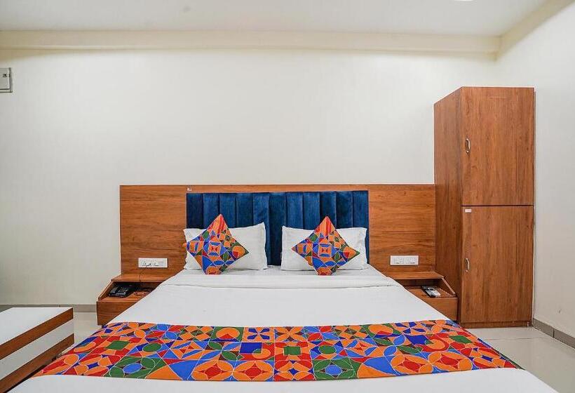اتاق لوکس, Fabhotel Hk Villa
