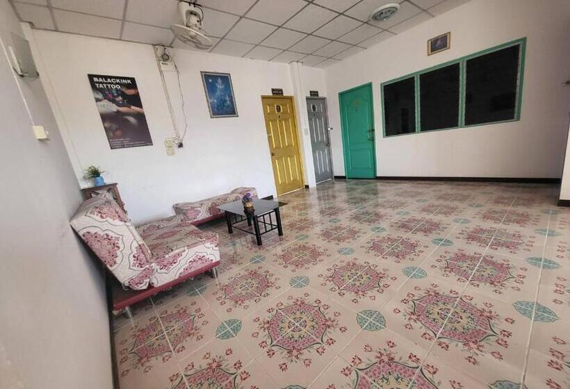 اتاق لوکس با بالکن, Home One Love Ayutthaya Main Zone By Baan One Love Group