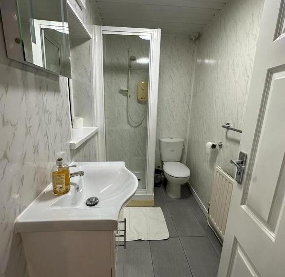 Suite with Terrace, Inn By The Sea, Portsmouth   En Suite Rooms With Or Without Sea View