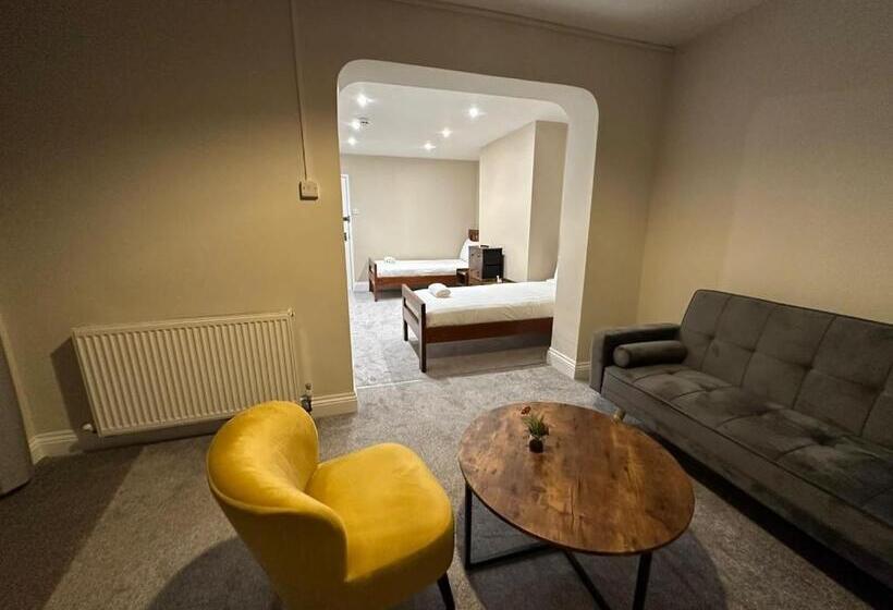Suite with Terrace, Inn By The Sea, Portsmouth   En Suite Rooms With Or Without Sea View