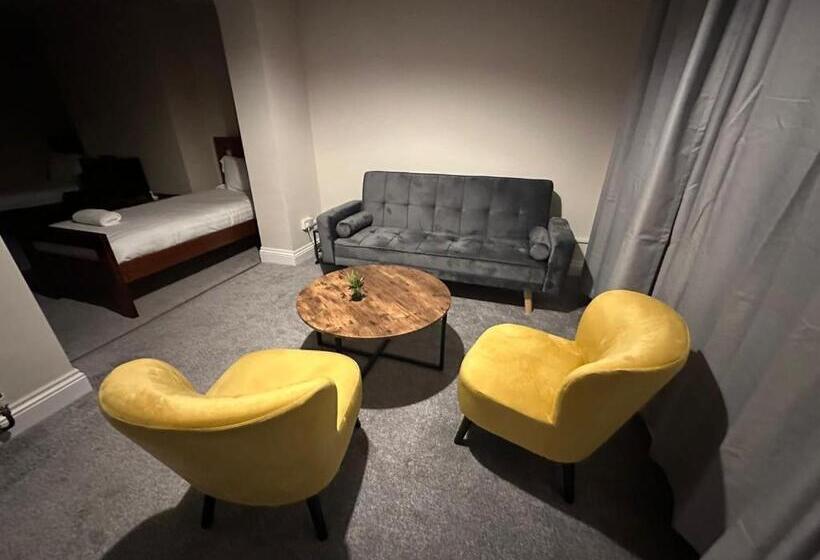 Suite with Terrace, Inn By The Sea, Portsmouth   En Suite Rooms With Or Without Sea View
