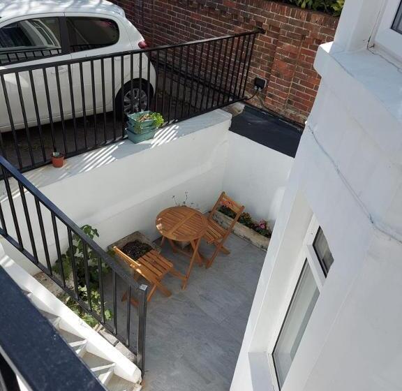 Suite with Terrace, Inn By The Sea, Portsmouth   En Suite Rooms With Or Without Sea View