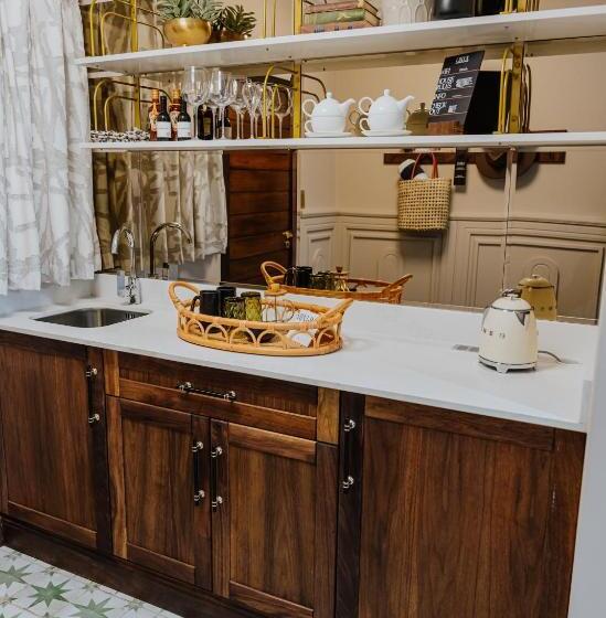 اتاق سوپریور با تخت بزرگ, Oryx Boutique