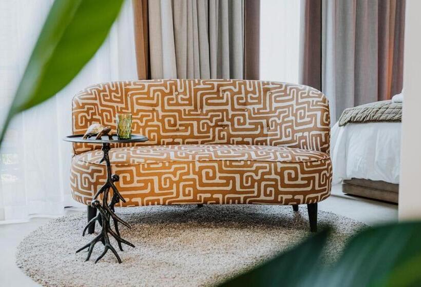 اتاق سوپریور با تخت بزرگ, Oryx Boutique