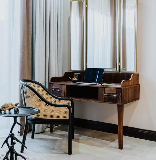 اتاق سوپریور با تخت بزرگ, Oryx Boutique