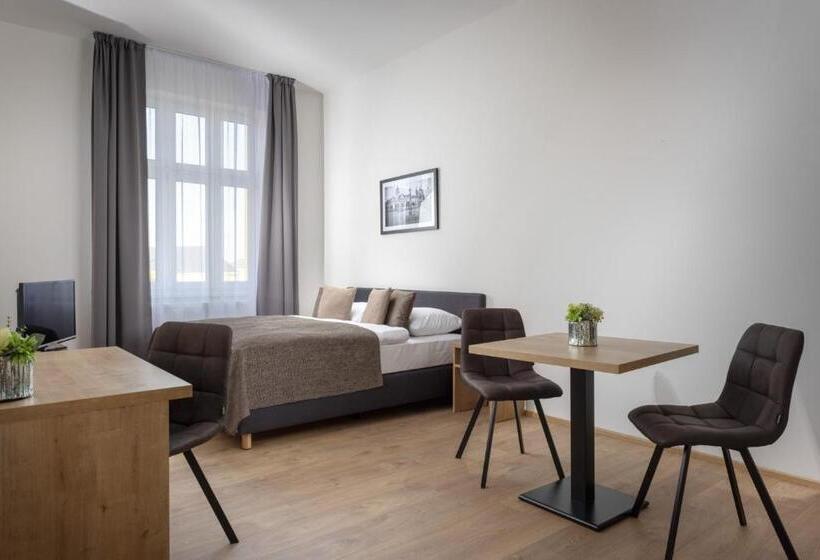 استودیو اجرایی, Residence Morris Mladá Boleslav