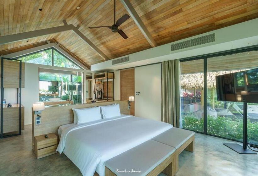 ویلای 4 خوابه, Villa Escape Burasari