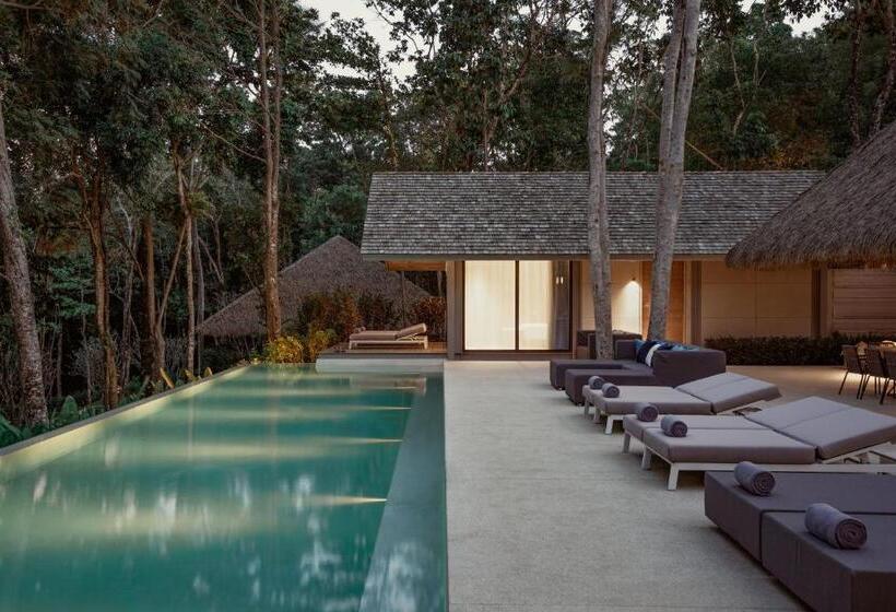 ویلای 4 خوابه, Villa Escape Burasari