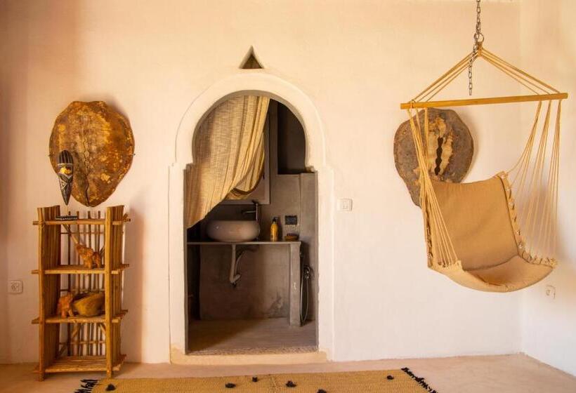 Standard Triple Room with Terrace, Dar Shams