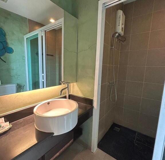 اتاق سوپریور با تخت بزرگ, โรงแรม ดิ โอวาเล่ย์ [the O Valley Boutique Hotel]