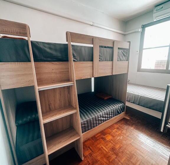 اتاق استاندارد سه نفره, Best Hostel Bangkok Bhb