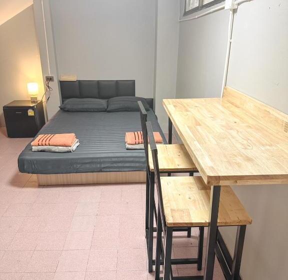 اتاق لوکس, Best Hostel Bangkok Bhb