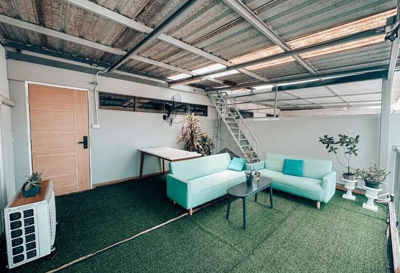 اتاق لوکس, Best Hostel Bangkok Bhb