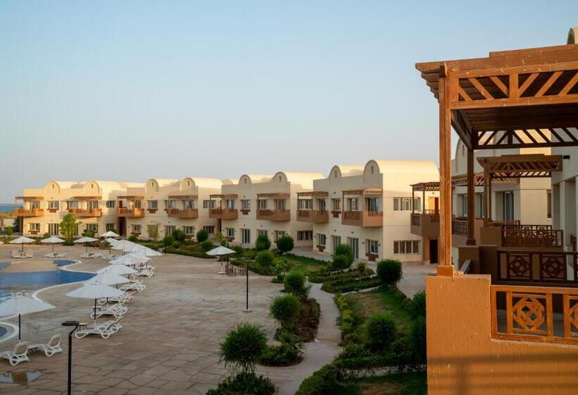 2 Bedroom Suite Pool View, Azal Lagoons Resort Abu Simbel