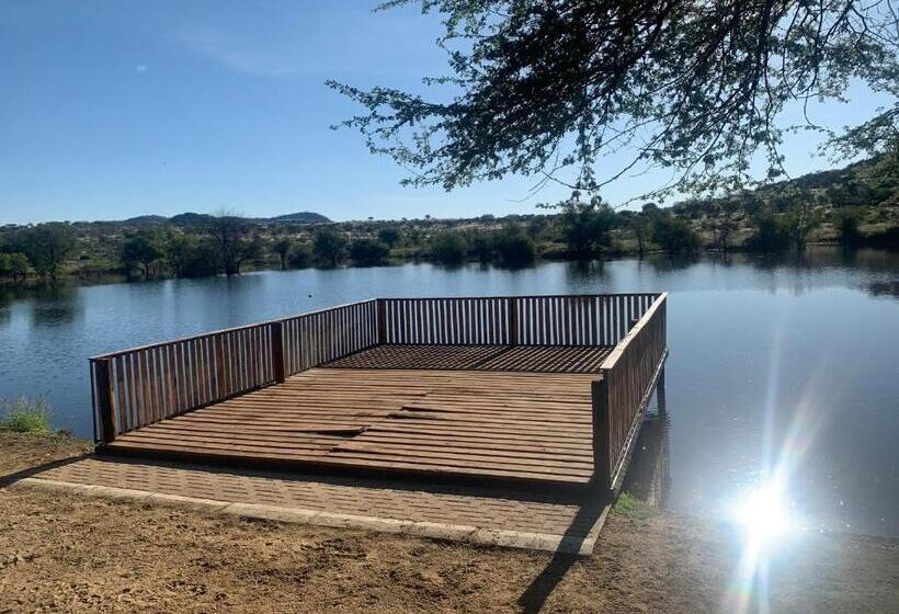 اتاق لوکس, Teya Travellers Accommodation