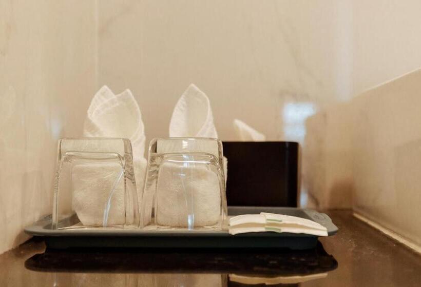 اتاق استاندارد, Rus Hotel&convention Ayutthaya