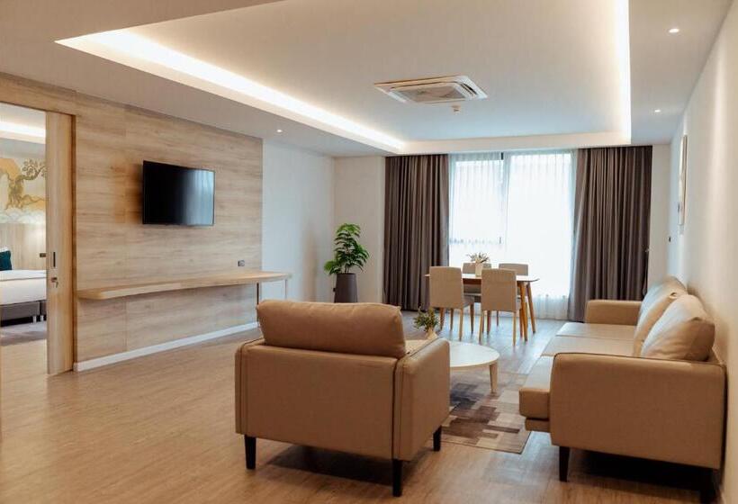 سوییت, Rus Hotel&convention Ayutthaya