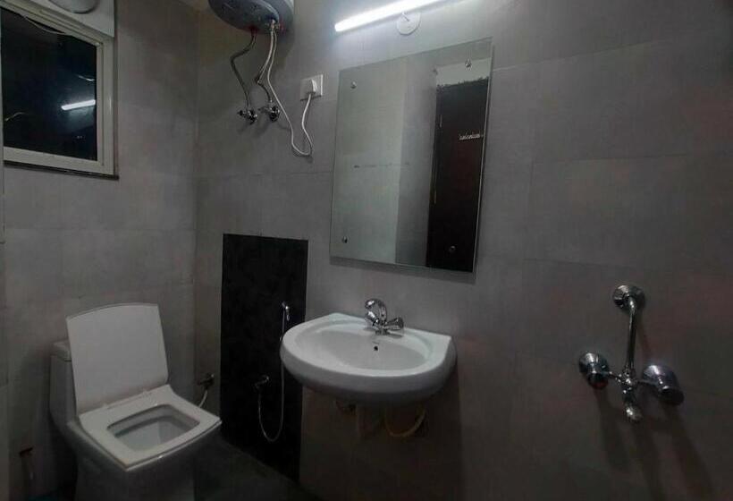 اتاق کلاسیک سه تخته, Spot On Al Hotels Inn
