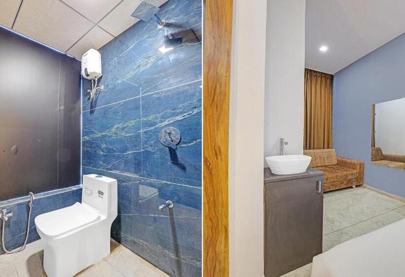 اتاق کلاسیک سه تخته, Collection O Hotel Dumas Rooms & Restaurant