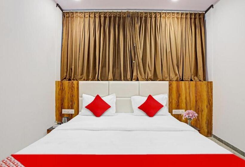 اتاق کلاسیک سه تخته, Collection O Hotel Dumas Rooms & Restaurant