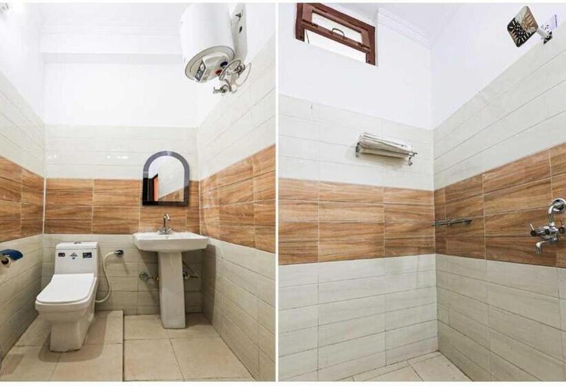 اتاق کلاسیک سه تخته, Collection O Hotel Midnight