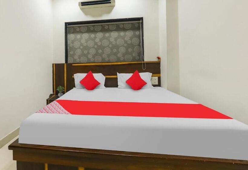 اتاق کلاسیک سه تخته, Oyo Flagship 81135 Sri Mahadeva Grand Ac Residency