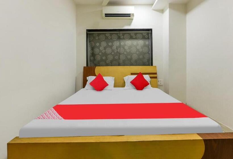 اتاق کلاسیک سه تخته, Oyo Flagship 81135 Sri Mahadeva Grand Ac Residency
