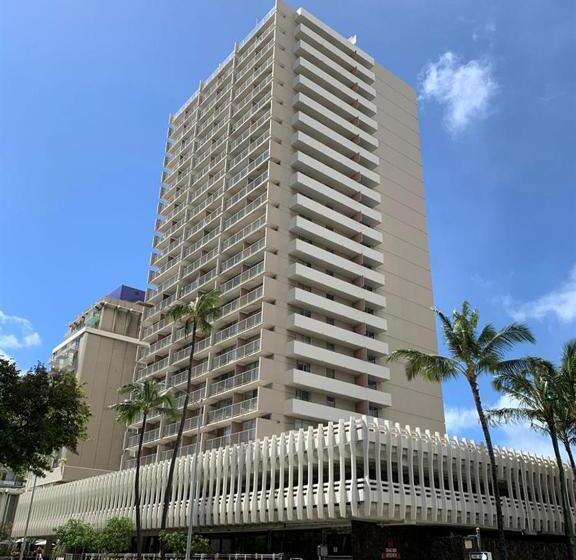 استودیوی لوکس, Marine Surf Waikiki