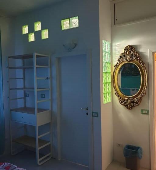 اتاق استاندارد با سرویس بهداشتی مشترک, Casa Zuccherino