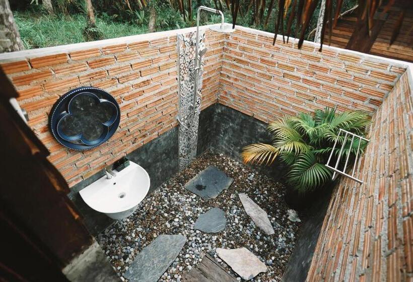 اتاق لوکس با تخت بزرگ, Coco Camping Koh Kood
