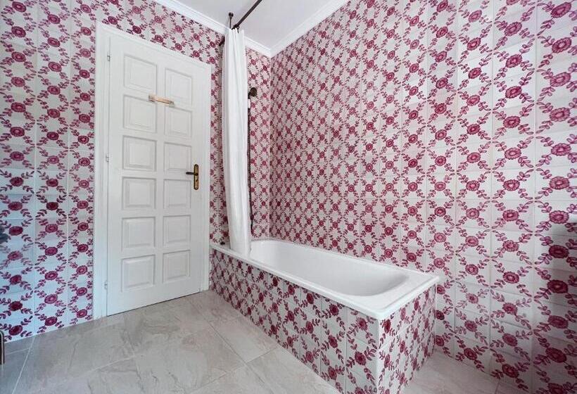 디럭스 룸 킹사이즈 침대, Villa Pureza