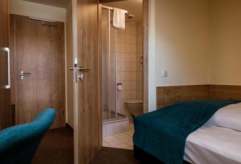 اتاق استاندارد, Gasthof Hotel Drei Tannen Altdorf