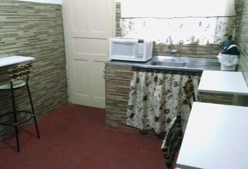 اتاق خانوادگی, Hostel Casa 6