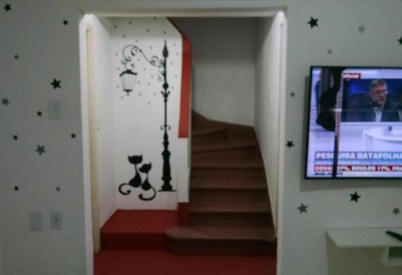 اتاق خانوادگی, Hostel Casa 6