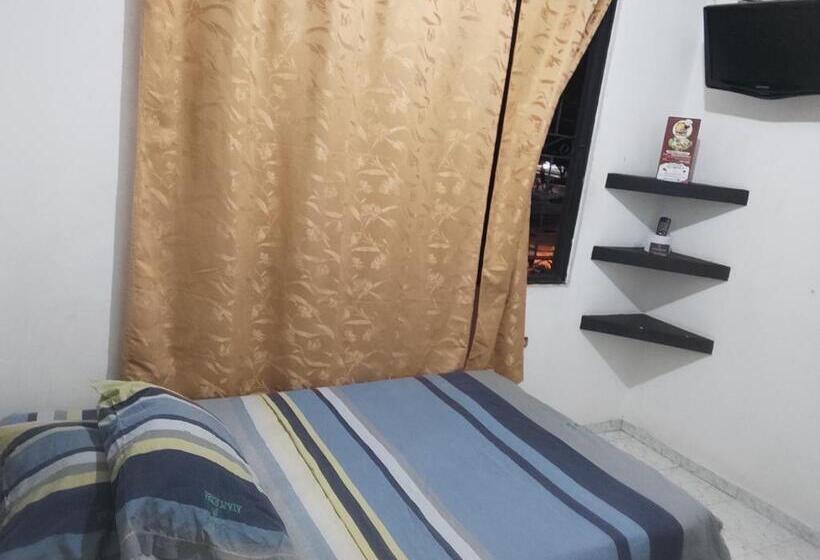 اتاق استاندارد, Astor Plaza