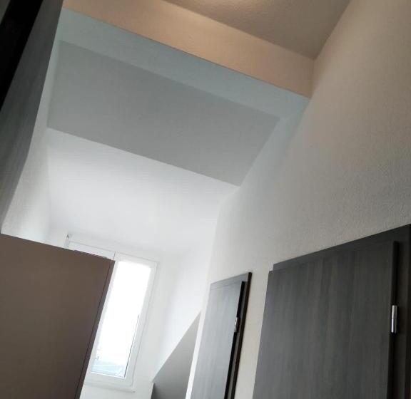 اتاق استاندارد, Sroom Stuttgart Flughafen Messe