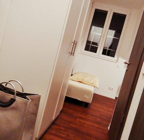 اتاق استاندارد, Sroom Stuttgart Flughafen Messe