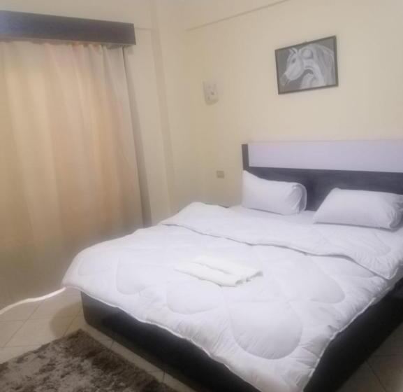 سوییت جونیور با چشم‌انداز استخر, Sunny Lakes Resort , Revira Plus Apartment