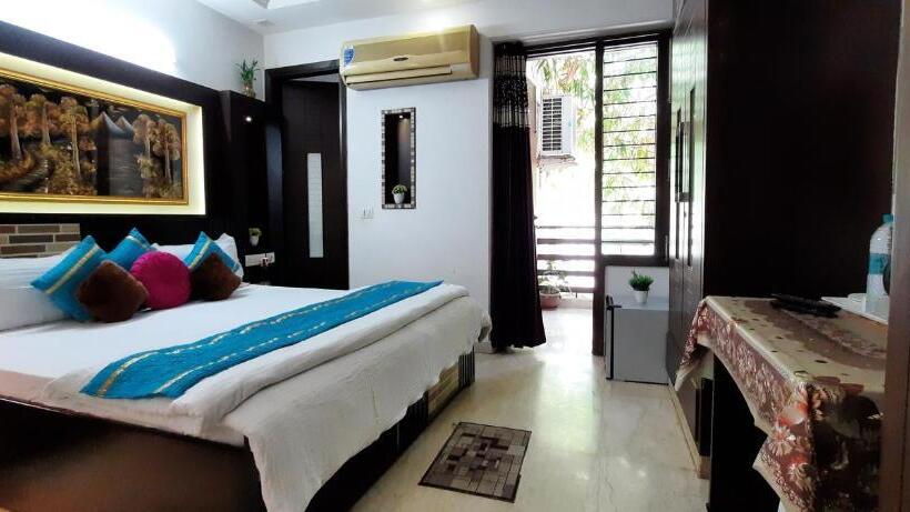 اتاق لوکس با بالکن, Sunrise B&b