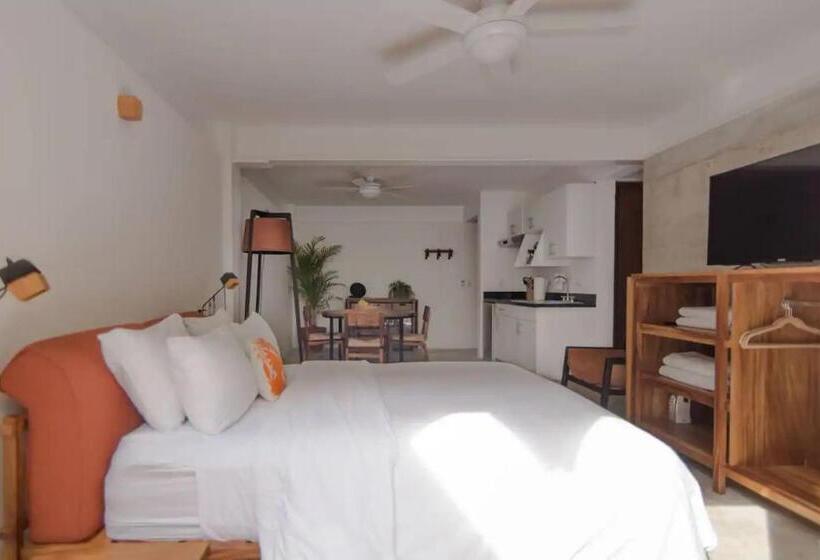 استودیوی لوکس, Casa De Piedra Tulum