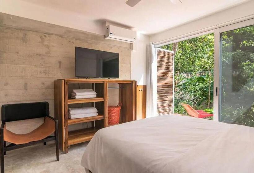 استودیوی لوکس, Casa De Piedra Tulum