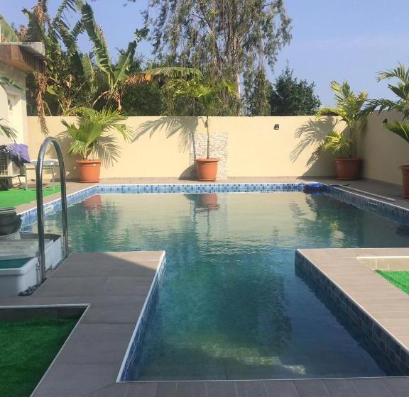 استودیو خانوادگی, Fengshui Residence