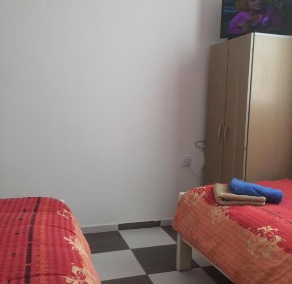 اتاق استاندارد, Hostel Arijana