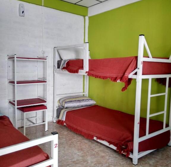 اتاق خانوادگی, Hostel Richieri