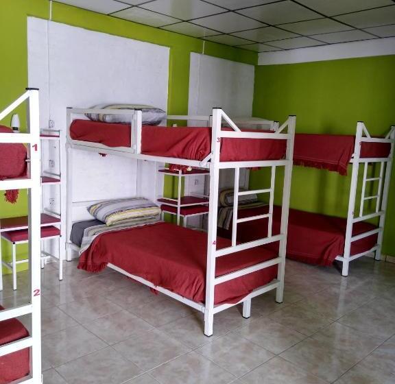 اتاق خانوادگی, Hostel Richieri