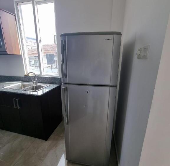آپارتمان 1 خوابه, Legends Towers Apartments