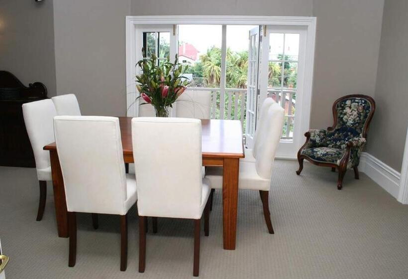 اتاق لوکس با تخت بزرگ, Nelson Heights Bed & Breakfast