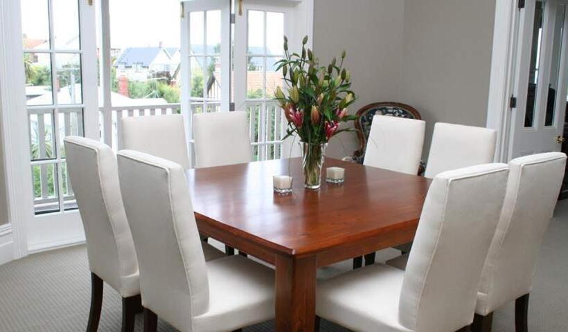 اتاق لوکس با تخت بزرگ, Nelson Heights Bed & Breakfast
